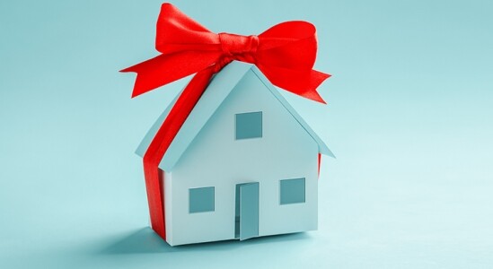  your-house-could-be-the-number-one-item-on-a-homebuyers-wishlist-during-the-holidays-KCM-549x300-1 Your House Could Be the #1 Item on a Homebuyer’s Wish List During the Holidays  